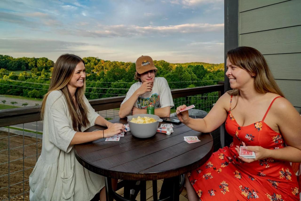Barrstone Ranch Севьервилл Экстерьер фото